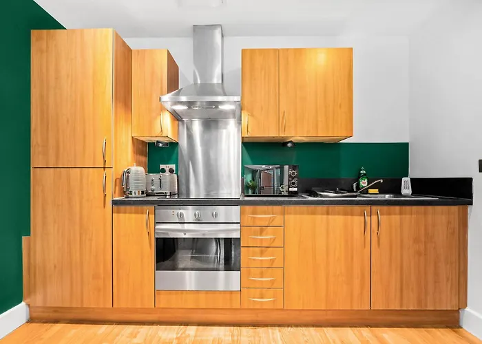 Sleeps 7 - 4 Beds Apt Arcadian Centre B\'Ham